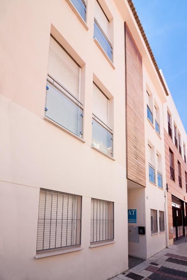 Sea & Wave Adela Boutique Apartment Malaga Bagian luar foto